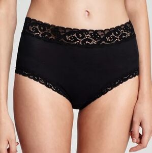 Hanro Moments Full Brief